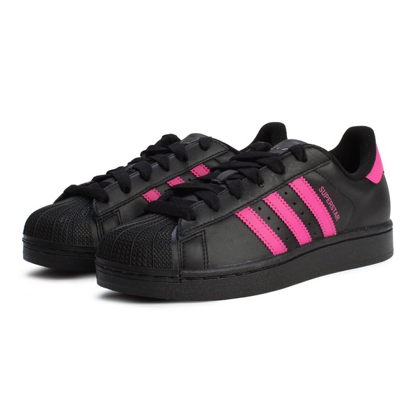 adidas Shoes - Adidas superstar 2 w
Brand new